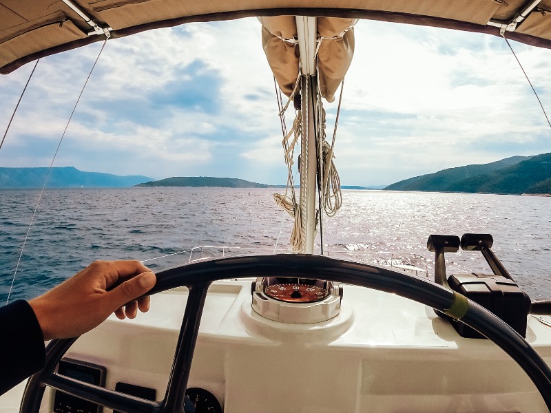 Pripravite svoje plovilo na poletje: Zanesljiva zaščita z izdelki TEVE Ptuj!